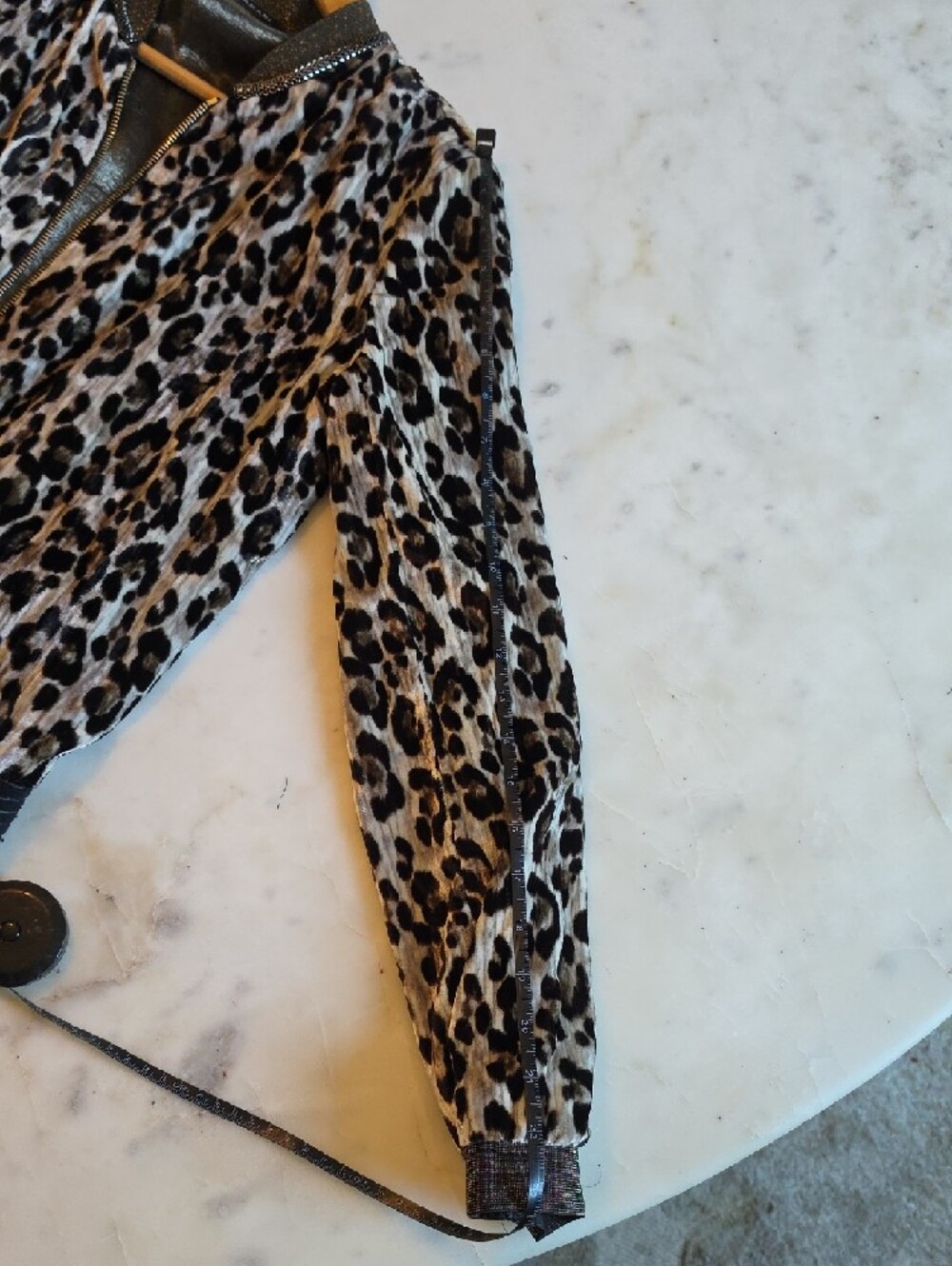 T Tahari Leopard-Print Bomber Jacket in Black and Brown Size Xs - Picture 11 of 12